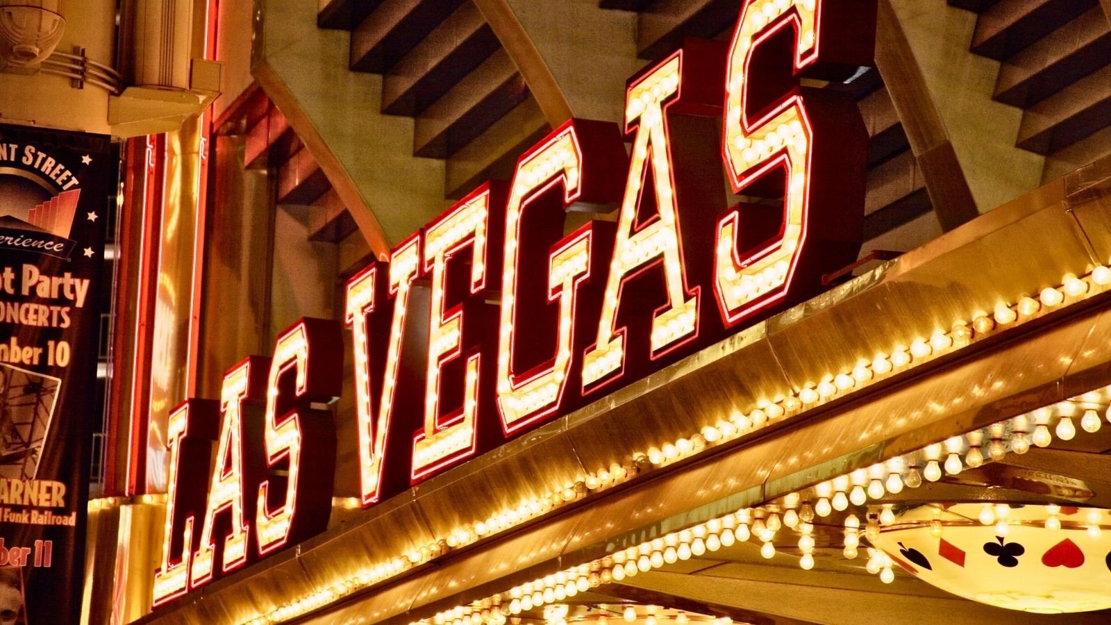 Pyramid scheme Las Vegas-style